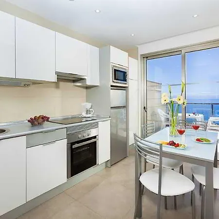 Klayman Diamond Aparthotel